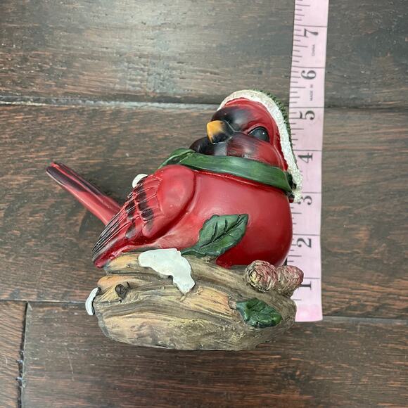 Cardinal Bird In Nest Figure Red Green Hat Scarf Winter Resin Decor CHIP READ - Picture 14 of 14